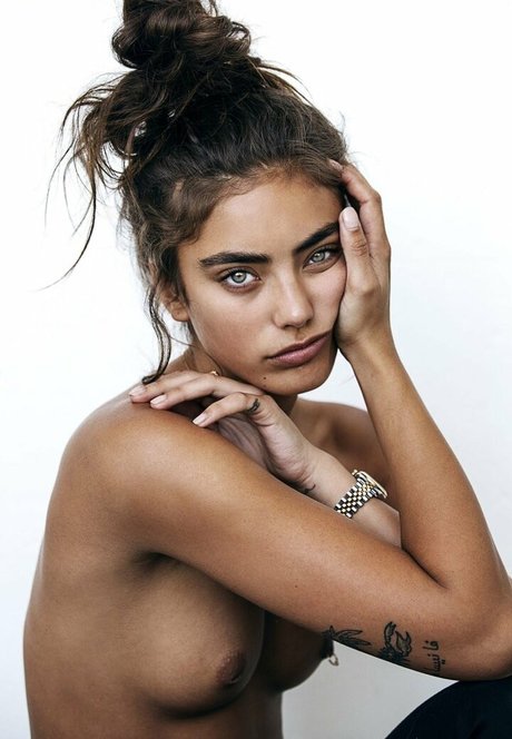 Vanessa Moe hot star images