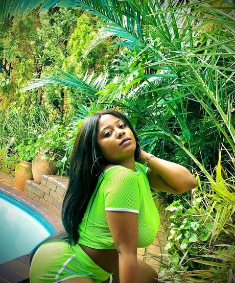 Bella Batista naked pornstar img