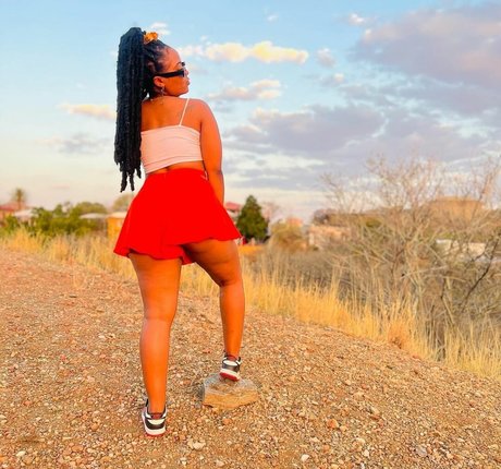 Bella Batista high quality star pictures