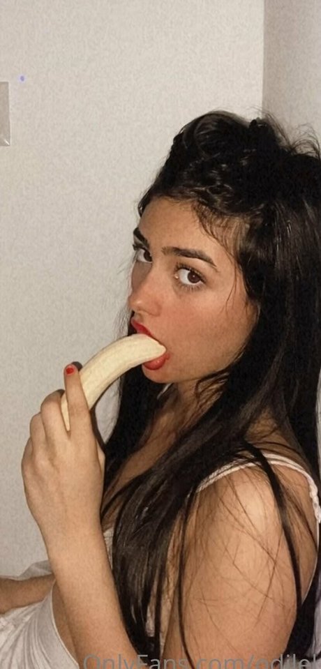 Odiel Elison naked model picture