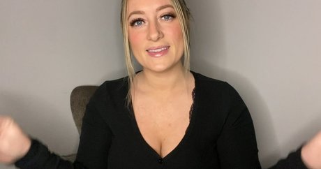 sexy shemale onlyfans free archive