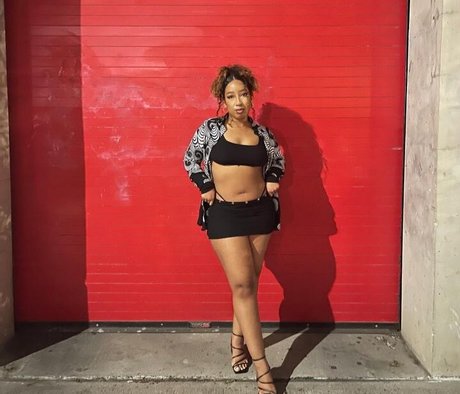 Rappers Daughters star top img