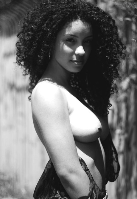 Christina Santini model xxx images