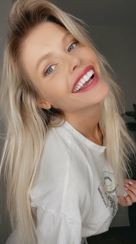 ashleybelle exclusive star pics