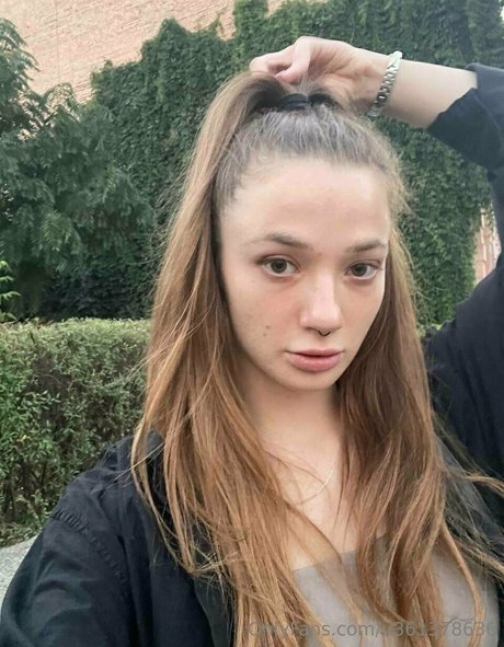 layla role erotic actress gallery