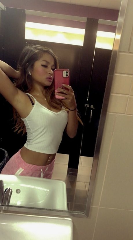 cutieonline11 exclusive actress image