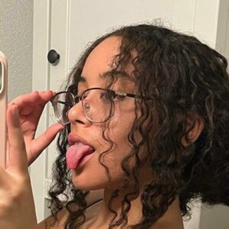 cameltoe onlyfans pretty image