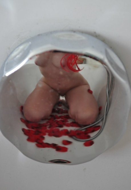 GroovyFlowerGirl porn model img