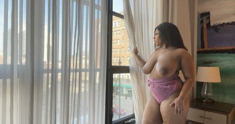 karminyates pornstar pretty pic