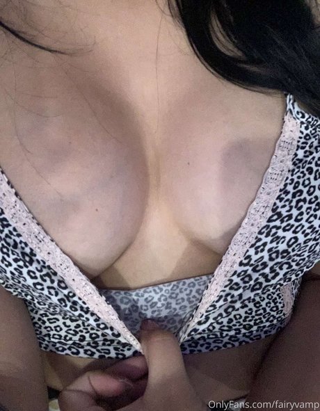 Vamppixiee hot actress img