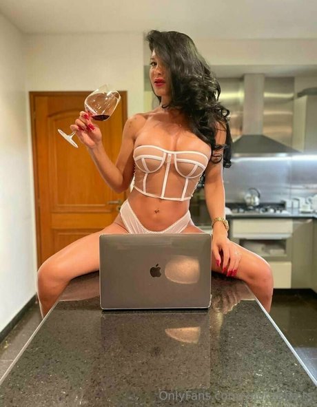 your sofia ts beautiful star image