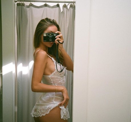 Jodeci Radu erotic model pictures