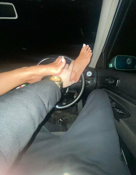 rlxox star nude archive