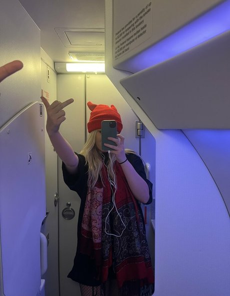 xobrittanrud exclusive star pic