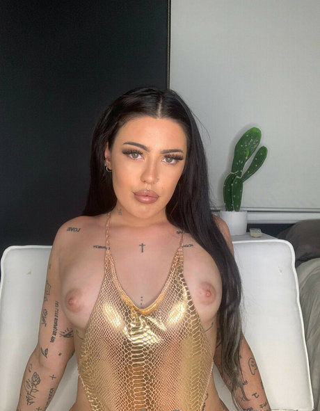 filthy lee adult actress pics