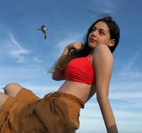 Gali Golan erotic star image