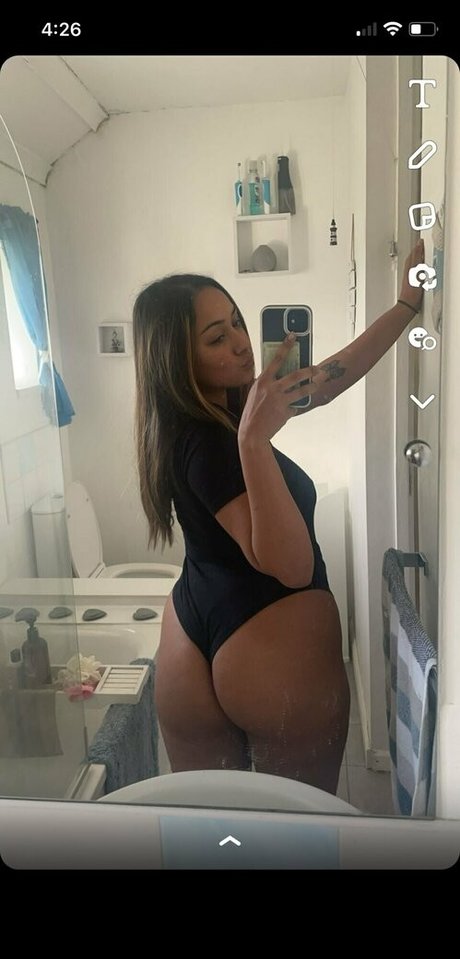 Isha Mariyah pornstar erotic picture