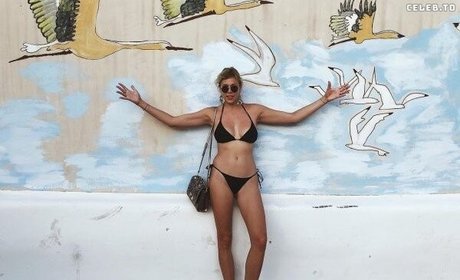 small tits asian onlyfans xxx pictures