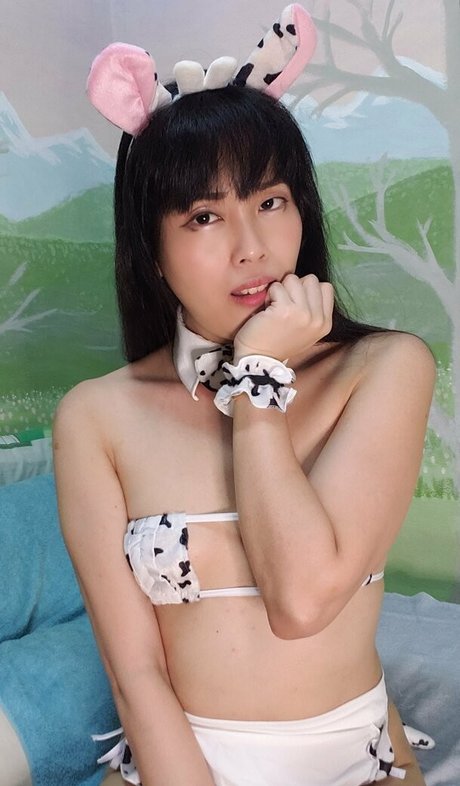 reinahanno pornstar naked photo