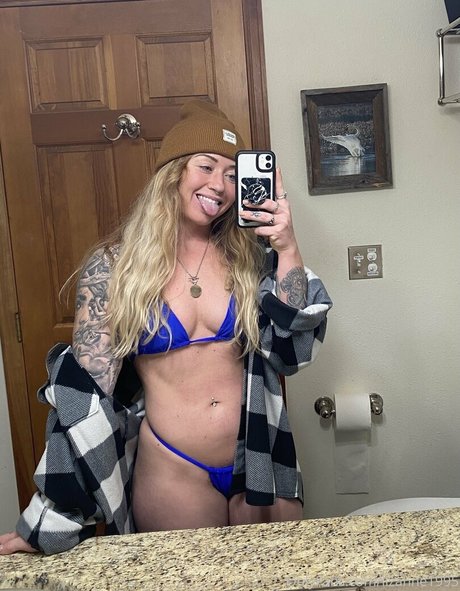 lizanne1995 porn model img