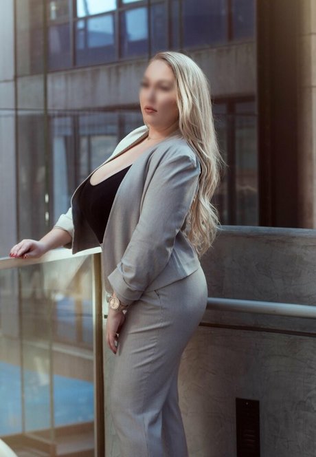 Vanessa Jolie model pretty pic