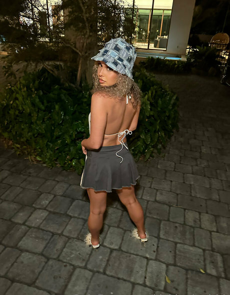 kyliezion sexy star photo