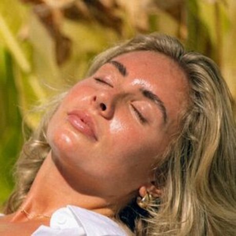 Bonnie Blue star gallery