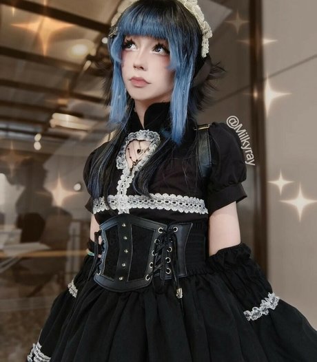 Haltsmanu star erotic photos