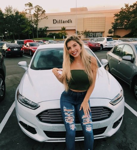 Jordan Lewis hot star pictures