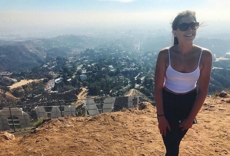 Lindsay Hydorn art model pics