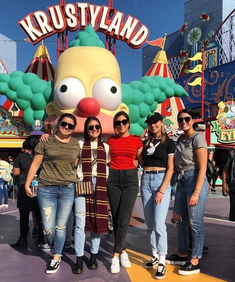 Lindsay Hydorn model sexy pics