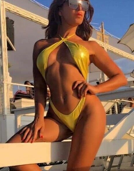 Simona Isceri exclusive model img