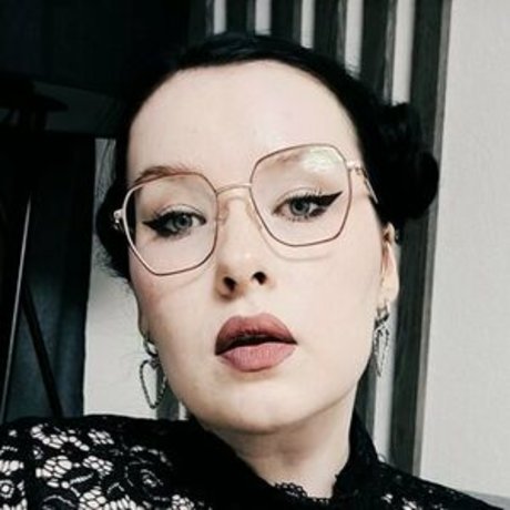 Hinikali beautiful actress pictures