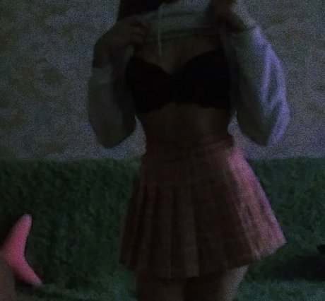 shemale cum in mouth onlyfans adult picture