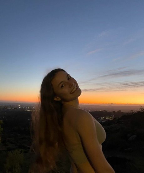 Anika Grace star hd photos