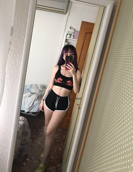 elyshuri pornstar nudes images