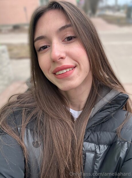 ameliahard erotic actress pictures