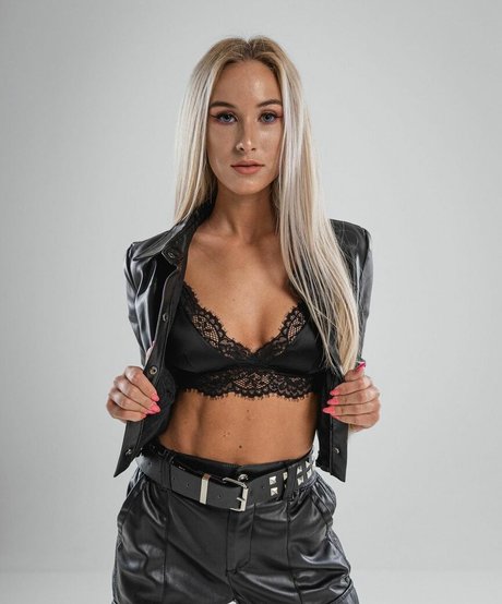 Gergye Krisztina_ free actress images