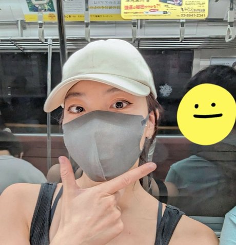 OniGiri pornstar naked img