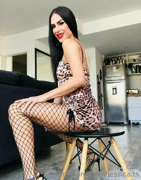 jessica ts pretty star pic