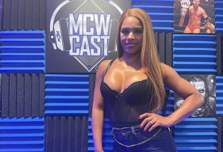 blonde small tits onlyfans porno galleries