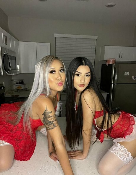 spicymariahxxx art model pic