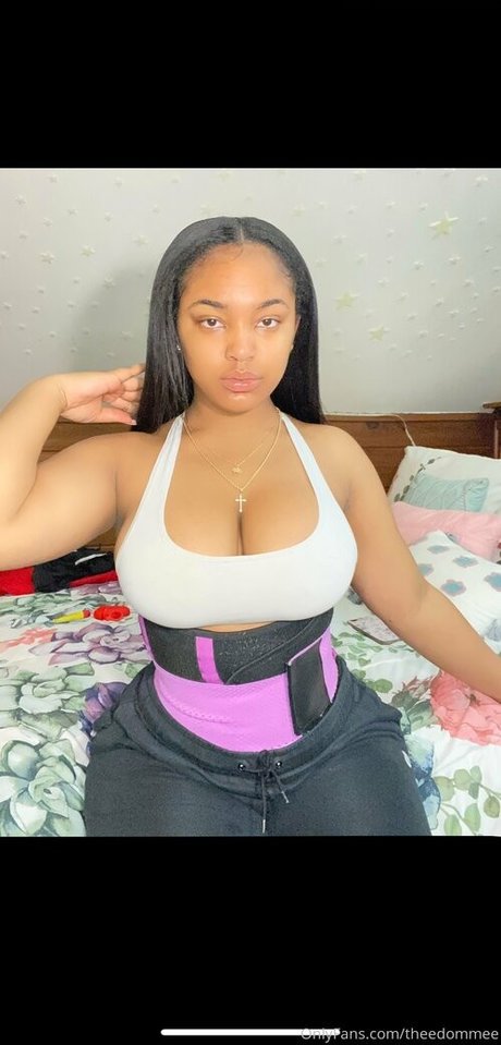 theedommee pornographic star pictures