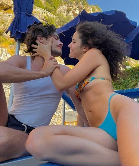 beautiful latina onlyfans free picture