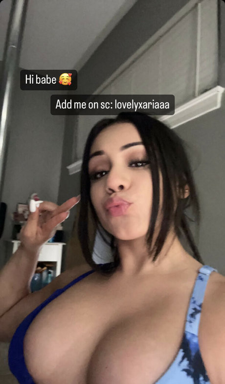 Badgalxaria model adult img