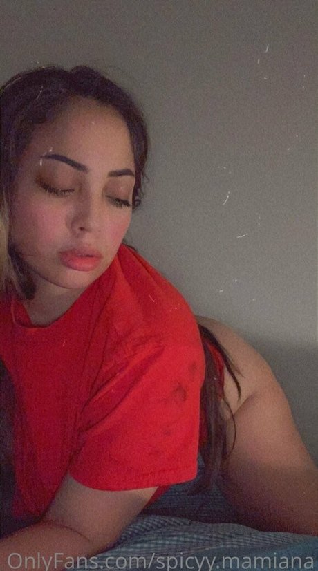 spicyy mamiana pornstar adult pic