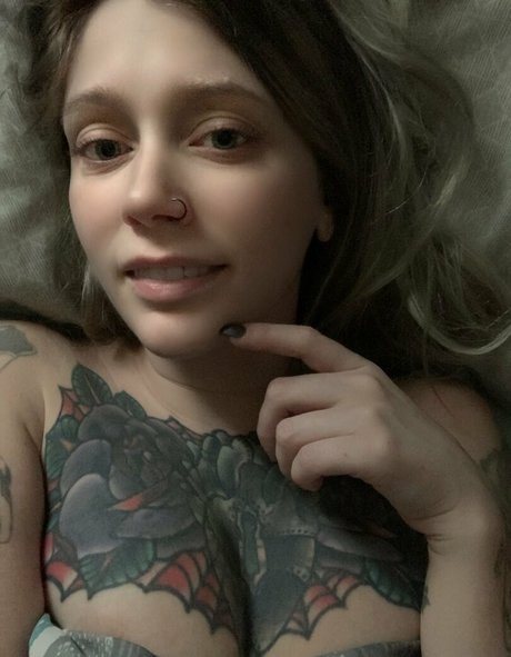 iamlydiafoxx art model img