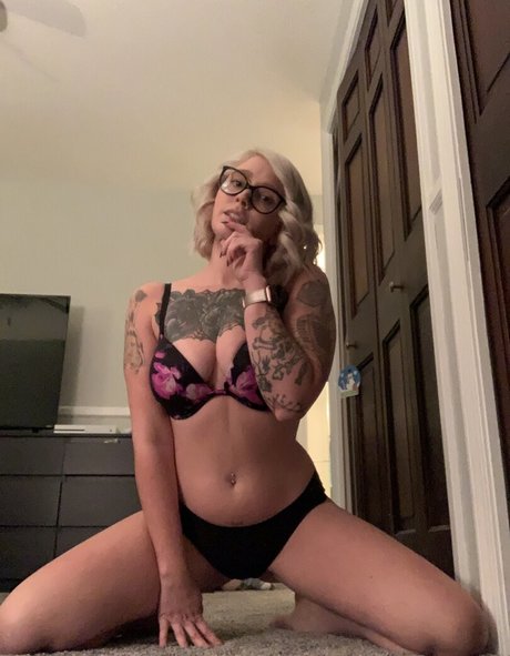 iamlydiafoxx star naked galleries