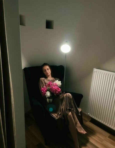 dollynextdoor star nice pics