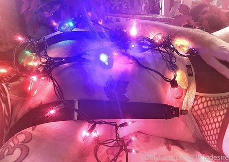 fillingdesire hot model photo